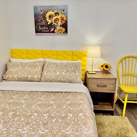 Private Room With Shared Bathroom On The 1St Floor 10 Minutes Walk To University Of Washington Сиатъл Екстериор снимка