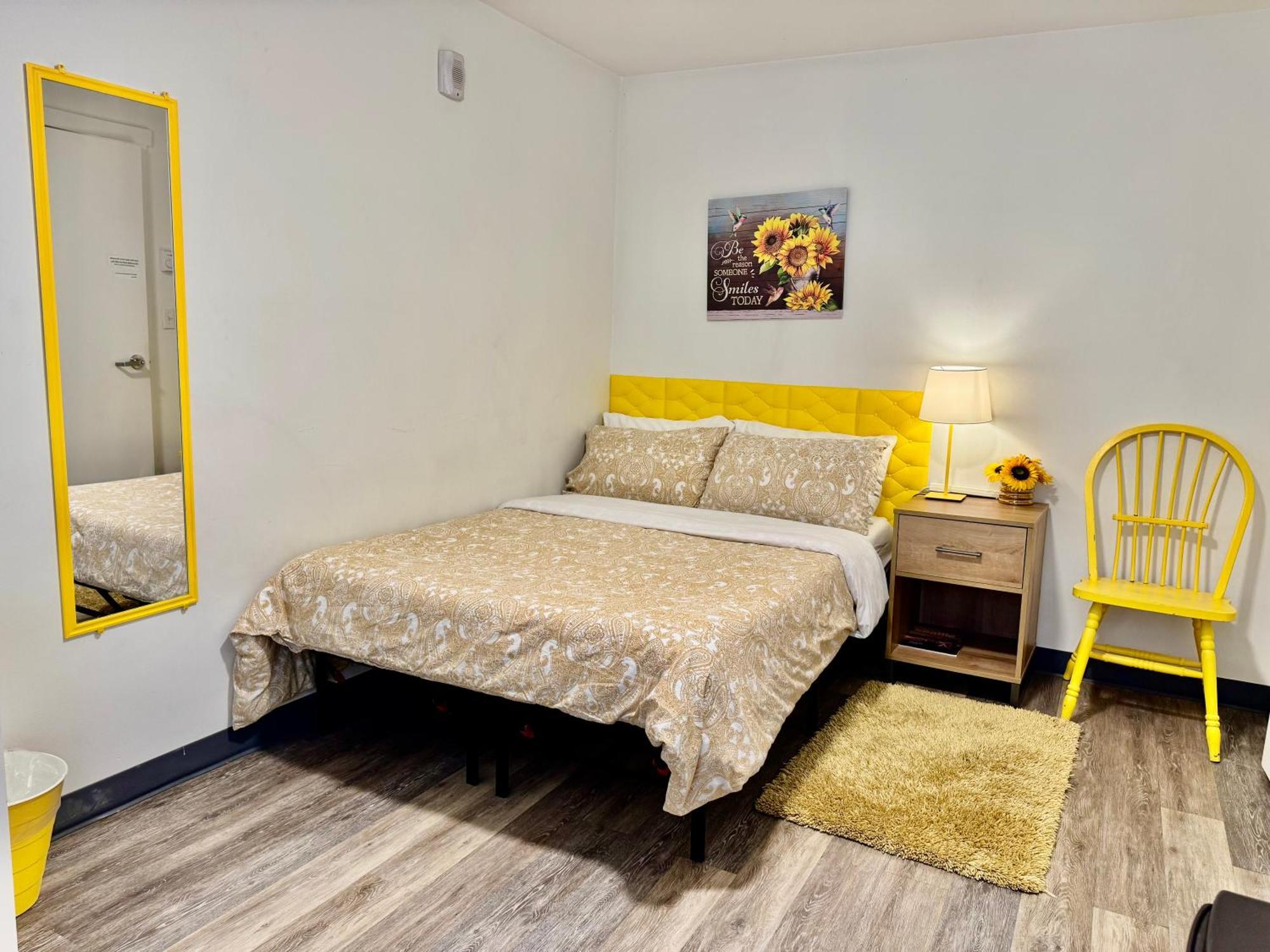 Private Room With Shared Bathroom On The 1St Floor 10 Minutes Walk To University Of Washington Сиатъл Екстериор снимка