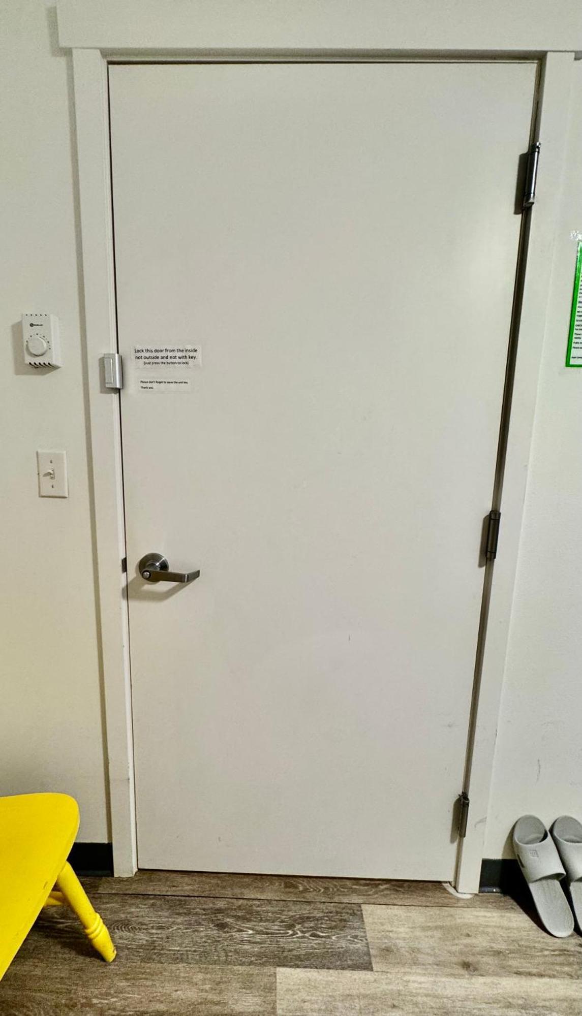 Private Room With Shared Bathroom On The 1St Floor 10 Minutes Walk To University Of Washington Сиатъл Екстериор снимка