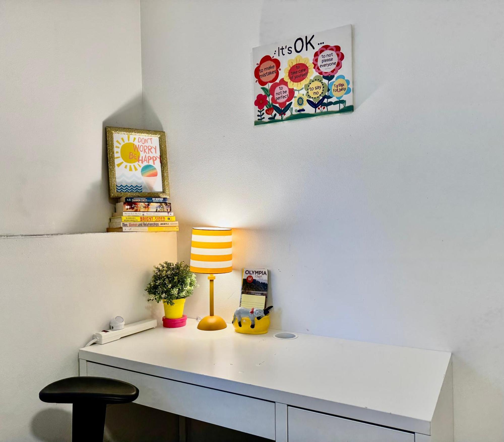 Private Room With Shared Bathroom On The 1St Floor 10 Minutes Walk To University Of Washington Сиатъл Екстериор снимка