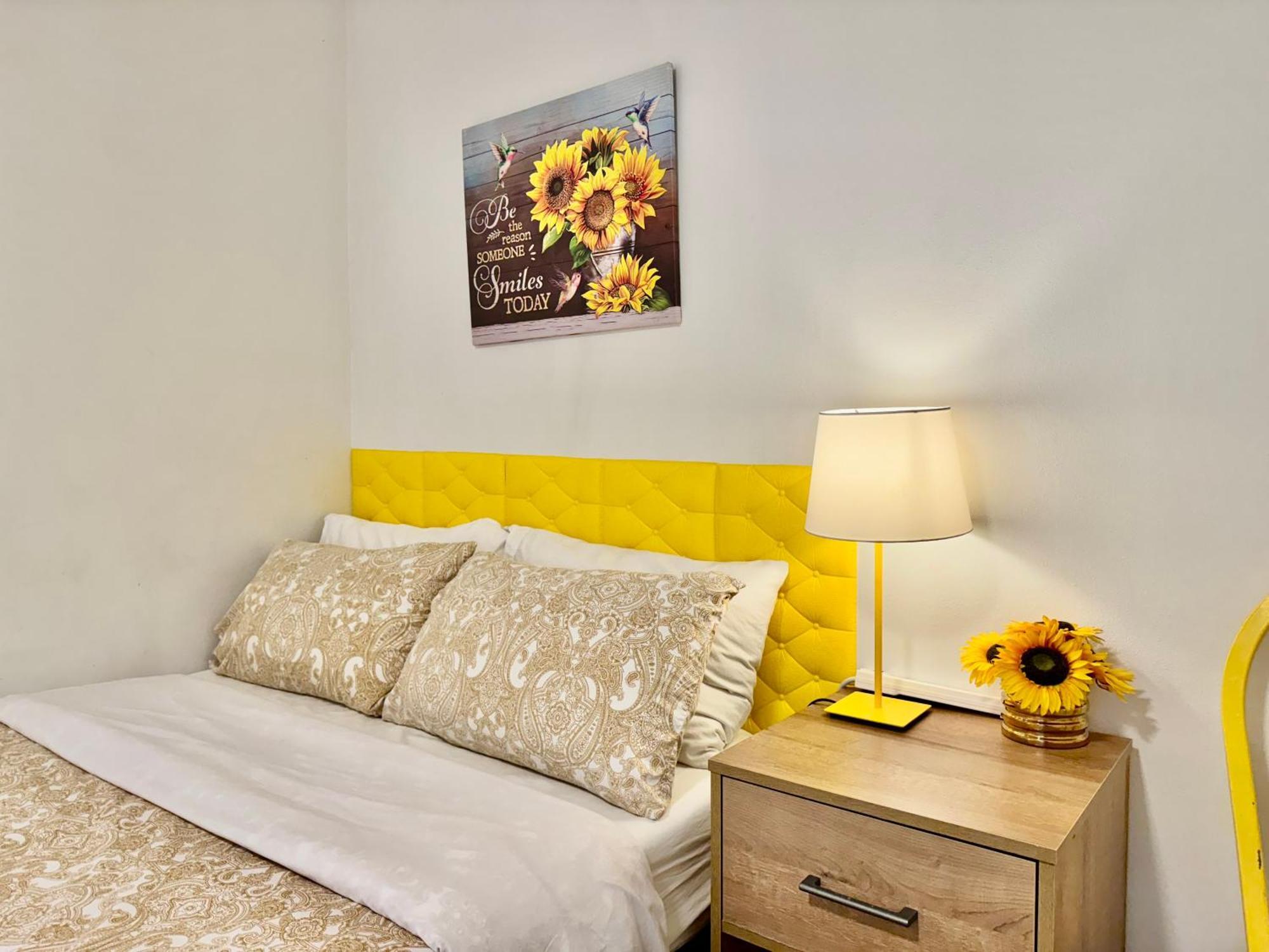 Private Room With Shared Bathroom On The 1St Floor 10 Minutes Walk To University Of Washington Сиатъл Екстериор снимка