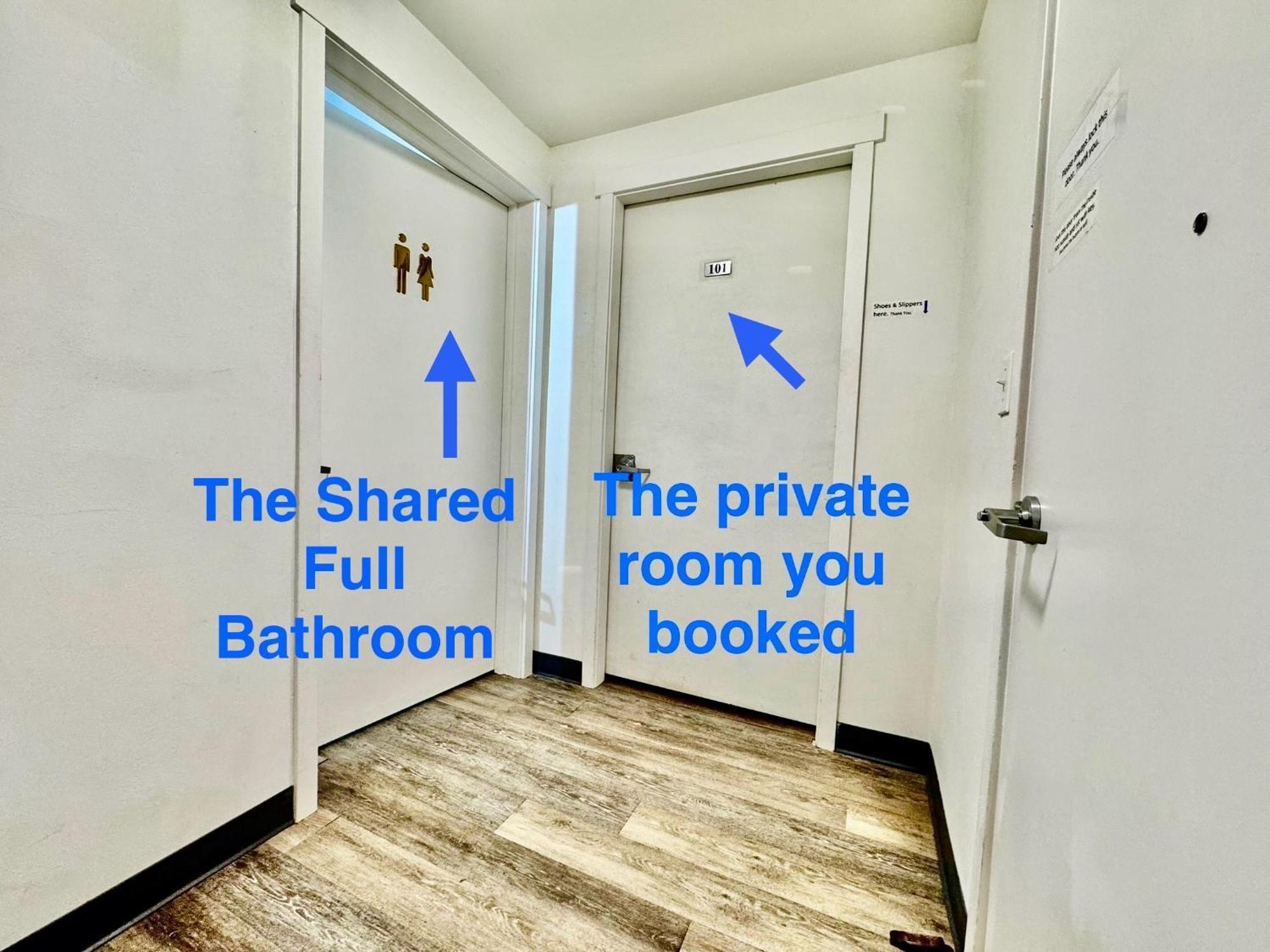 Private Room With Shared Bathroom On The 1St Floor 10 Minutes Walk To University Of Washington Сиатъл Екстериор снимка